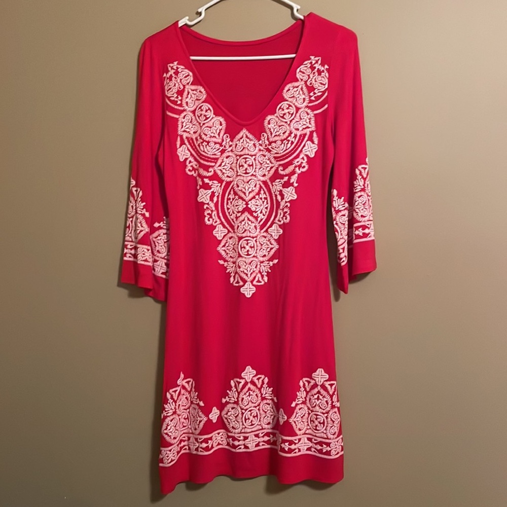 Red dress size medium.